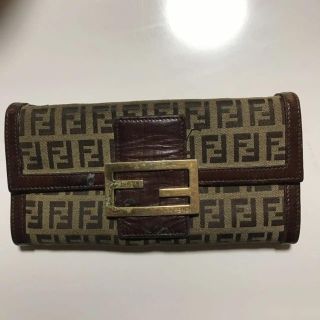 フェンディ(FENDI)のFENDI長財布(長財布)