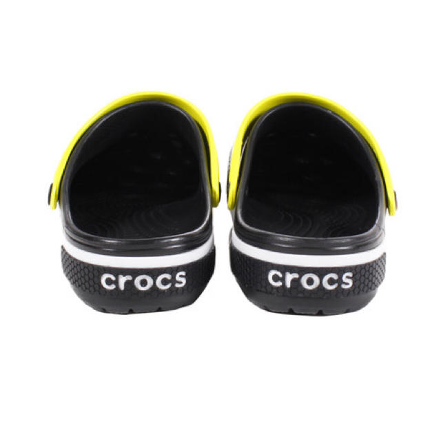 crocs(クロックス)のラスト1 クロックス 26cm ブラック イエロー クロッグバンド ビーサン メンズの靴/シューズ(サンダル)の商品写真