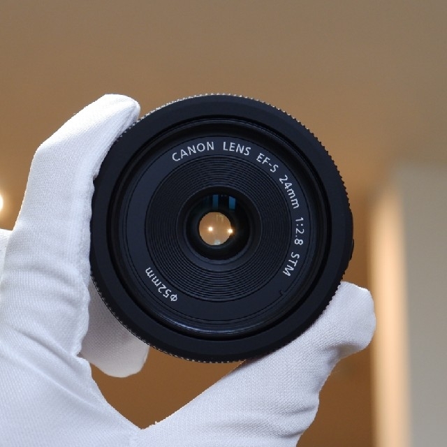 Canon(キヤノン)の【ハル太様専用】EF-S 24mm 1:2.8 STM CANON  LENS  スマホ/家電/カメラのカメラ(レンズ(単焦点))の商品写真