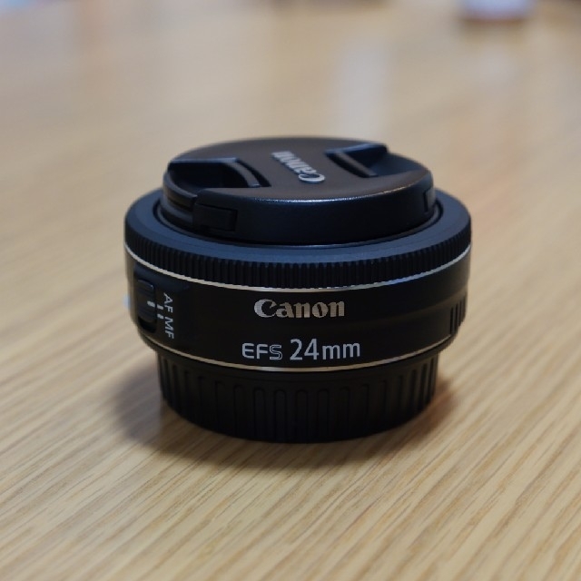 Canon(キヤノン)の【ハル太様専用】EF-S 24mm 1:2.8 STM CANON  LENS  スマホ/家電/カメラのカメラ(レンズ(単焦点))の商品写真