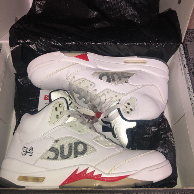 supreme jordan5 jordan モアテン  シュプテン north