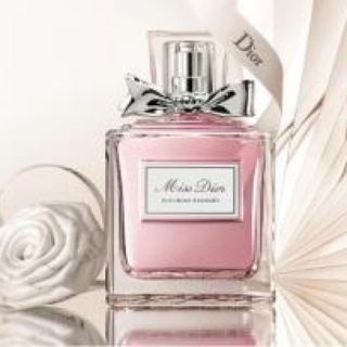 クリスチャンディオール(Christian Dior)のDIOR🌹ブルーミングブーケ🌸レフィラブルトラベルセット✨(香水(女性用))