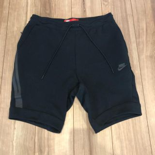 ナイキ(NIKE)の★りっく様専用★Nikeナイキ テックフリース ハーフパンツ Ｌサイズ(ショートパンツ)