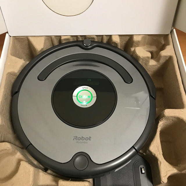 iRobot(アイロボット)のタイムセール 2018年製 アイロボット  自動掃除機 ルンバ 643 スマホ/家電/カメラの生活家電(掃除機)の商品写真