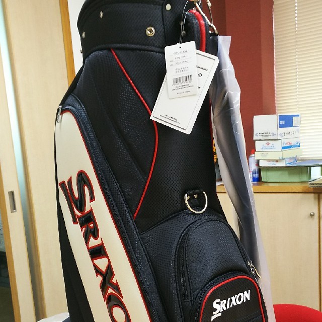 Srixon(スリクソン)の再 値下げしました。スリクソン キャディーバック新品 スポーツ/アウトドアのゴルフ(バッグ)の商品写真