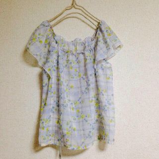 ダブルクローゼット(w closet)のwclosetチェック小花柄プルオーバー(カットソー(半袖/袖なし))