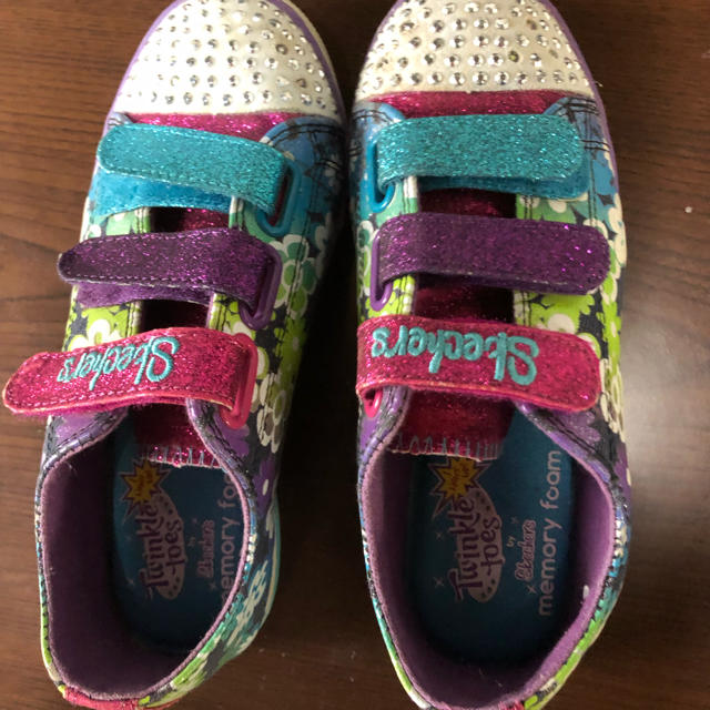 Skechers Skechers 歩く度に光る靴 センチの通販 By Cocoken S Shop スケッチャーズならラクマ Skechers Skechers 歩く度に光る靴 センチの通販 By Cocoken S Shop スケッチャーズならラクマ