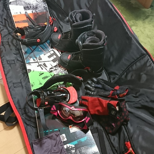 SALOMON(サロモン)のスノボセット スポーツ/アウトドアのスノーボード(ボード)の商品写真