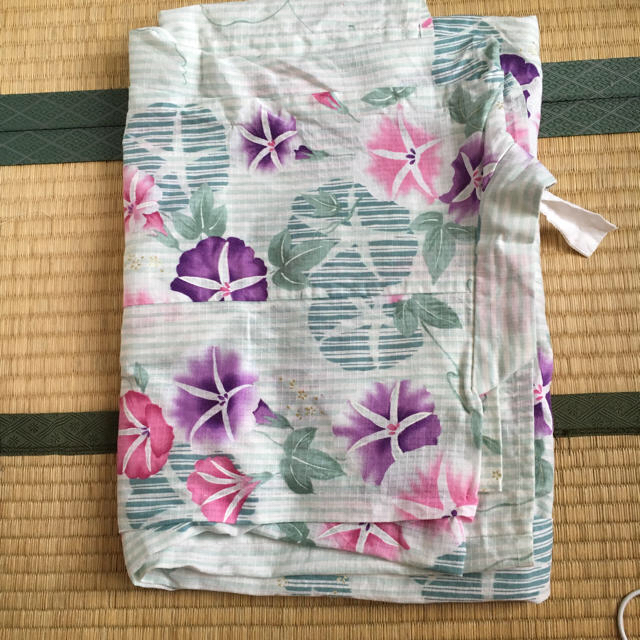 キッズ 浴衣 120  キッズ/ベビー/マタニティのキッズ服女の子用(90cm~)(甚平/浴衣)の商品写真