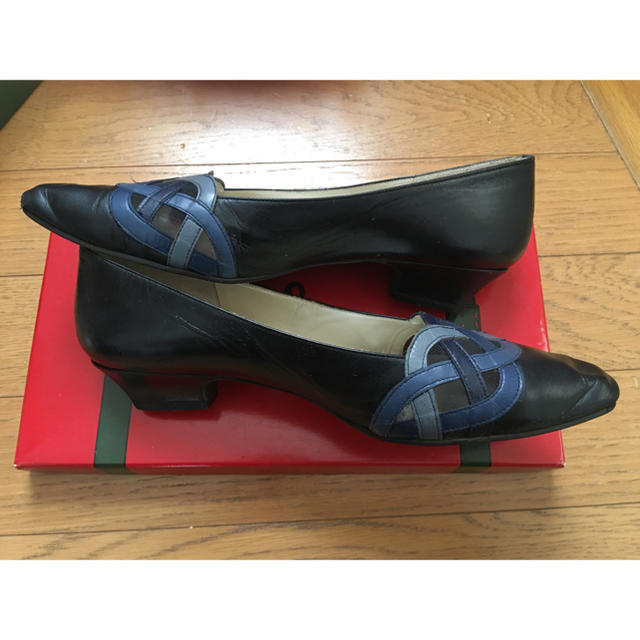 ROBERTA DI CAMERINO(ロベルタディカメリーノ)のロベルタ 婦人靴 パンプス  レディースの靴/シューズ(ハイヒール/パンプス)の商品写真