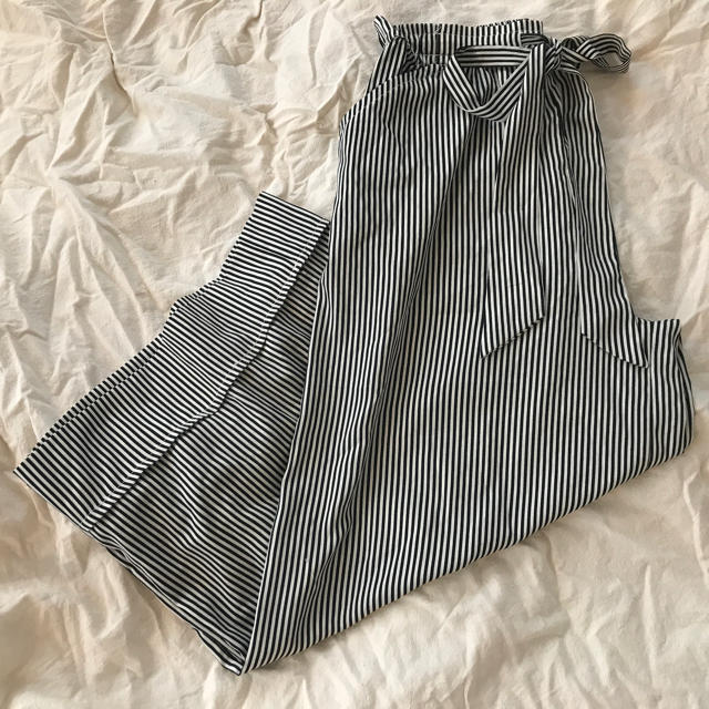 ZARA(ザラ)のzara widepants レディースのパンツ(カジュアルパンツ)の商品写真