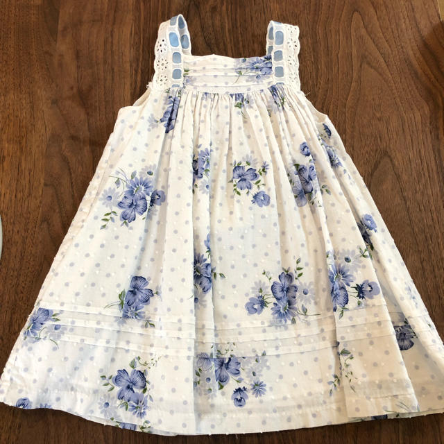 LAURA ASHLEY(ローラアシュレイ)のローラアシュレイ ワンピース キッズ/ベビー/マタニティのキッズ服女の子用(90cm~)(ワンピース)の商品写真