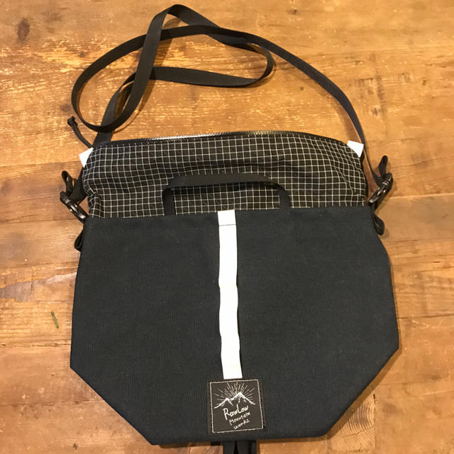 ロウロウマウンテンワークスのタビチビトート メンズのバッグ(ショルダーバッグ)の商品写真