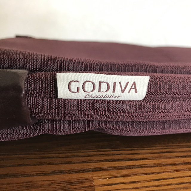 GODIVA ☕️非売品ショルダーバッグ エンタメ/ホビーのコレクション(ノベルティグッズ)の商品写真