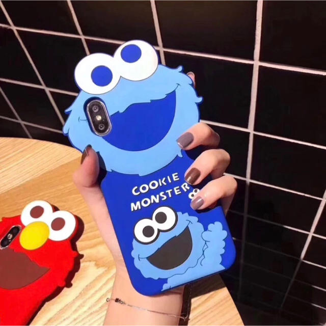 SESAME STREET(セサミストリート)の新作 クッキーモンスター(セサミストリート) シリコン カバーケース スマホ/家電/カメラのスマホアクセサリー(iPhoneケース)の商品写真