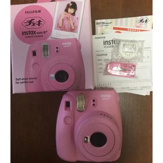 フジフイルム(富士フイルム)のチェキ intax mini8+ ピンク(フィルムカメラ)