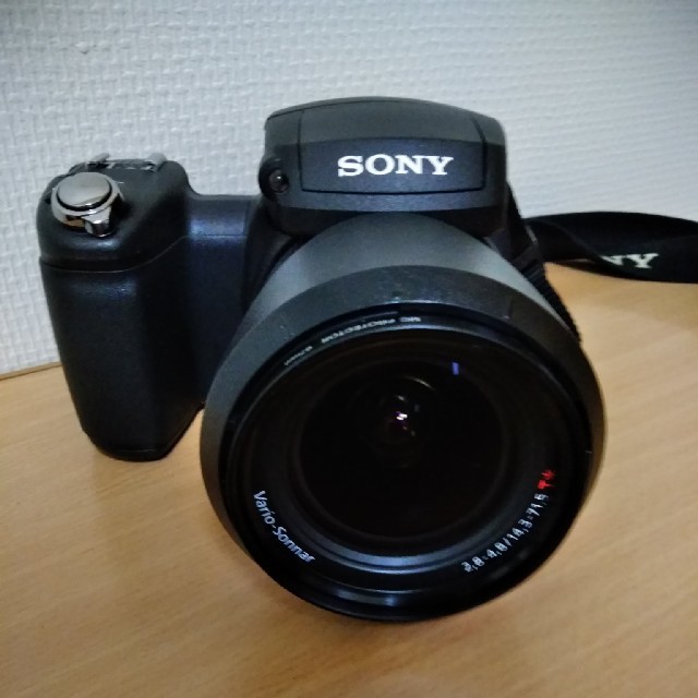 SONY(ソニー)の超レア SONY Cyber-shot DSC-R1 スマホ/家電/カメラのカメラ(コンパクトデジタルカメラ)の商品写真