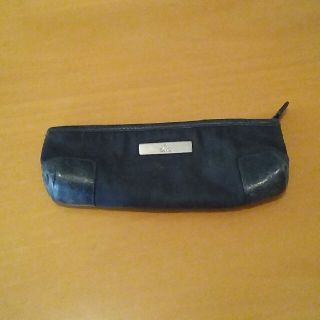 GUCCI(ペンケース/筆箱)のフリマアイテム一覧 GUCCI(ペンケース/筆箱)のフリマアイテム一覧