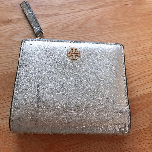 Tory Burch(トリーバーチ)のトリーバーチ ミニ財布 折財布 折り財布 ゴールド レディースのファッション小物(財布)の商品写真