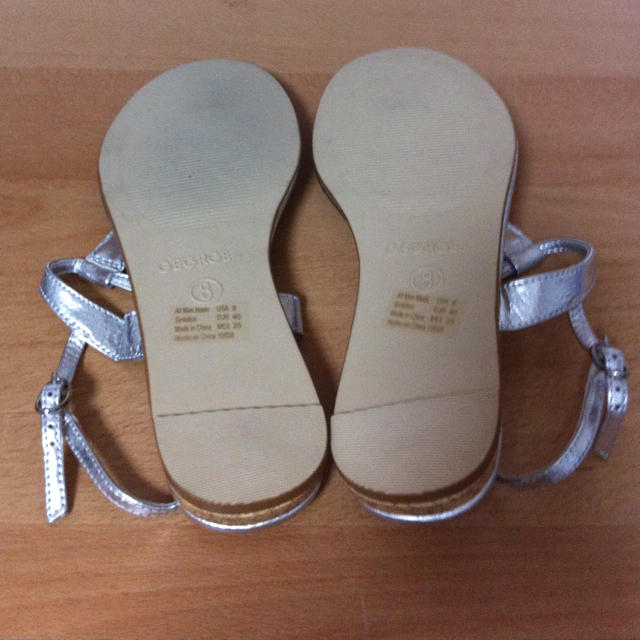 シルバー サンダル レディースの靴/シューズ(サンダル)の商品写真