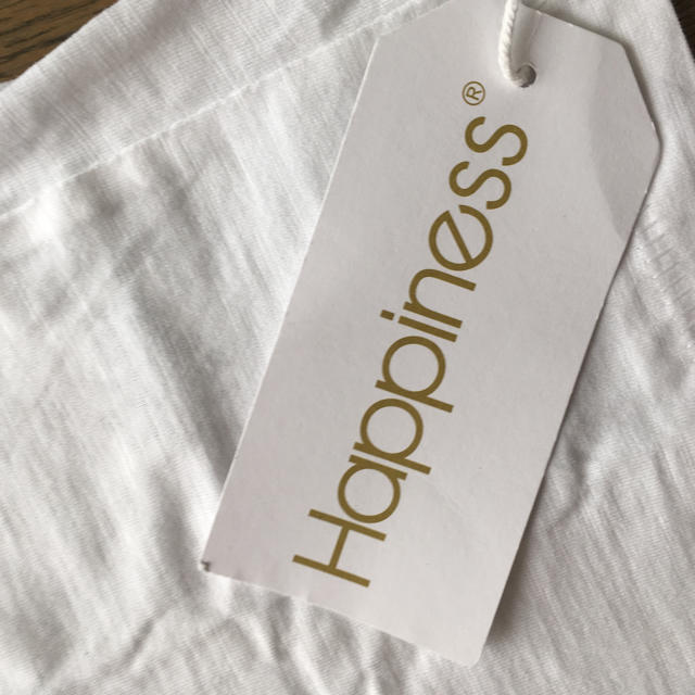 Happiness(ハピネス)の新品タグ付き⭐︎Happiness  Tシャツ ハピネス10 レディースのトップス(Tシャツ(半袖/袖なし))の商品写真