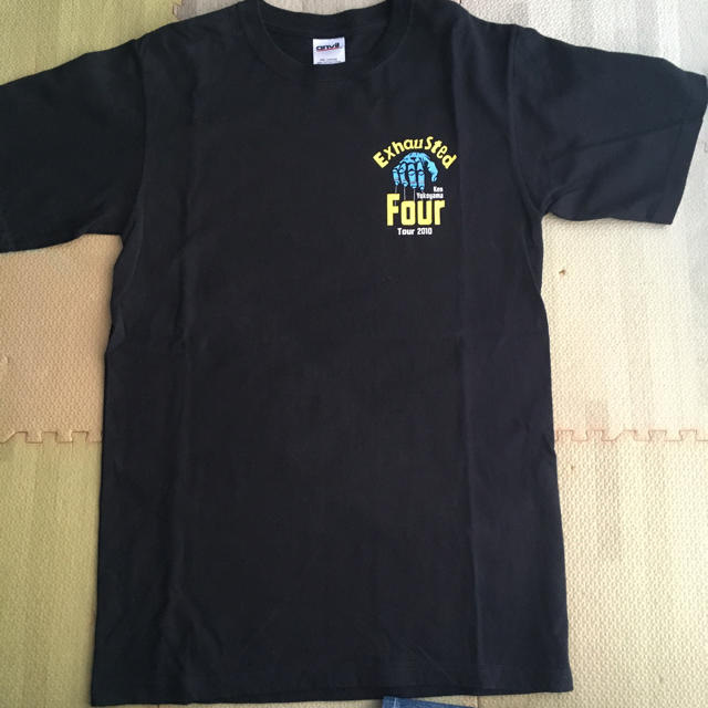 KEN YOKOYAMA Four Tシャツ エンタメ/ホビーのタレントグッズ(ミュージシャン)の商品写真