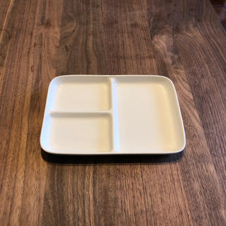 Muji 無印良品 無印良品 仕切り付きプレート皿 2枚セット の通販 By ちるしろ S Shop ムジルシリョウヒンならラクマ Muji 無印良品 無印良品 仕切り付きプレート皿 2枚セット の通販 By ちるしろ S Shop ムジルシリョウヒンならラクマ