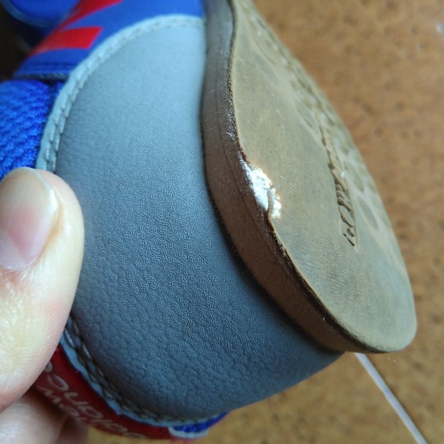 New Balance(ニューバランス)の難あり。16センチ。 キッズ/ベビー/マタニティのキッズ靴/シューズ(15cm~)(スニーカー)の商品写真