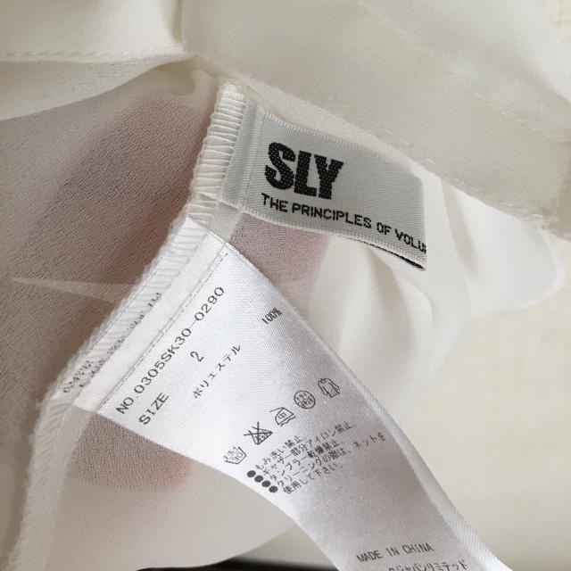 SLY(スライ)のSLYノースリーブ ブラウス レディースのトップス(シャツ/ブラウス(半袖/袖なし))の商品写真