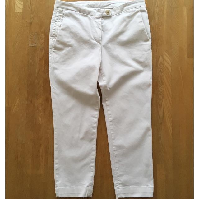 BRUNELLO CUCINELLI(ブルネロクチネリ)の【値下】BRUNELLO CUCINELLI クロップドパンツ 白 レディースのパンツ(クロップドパンツ)の商品写真