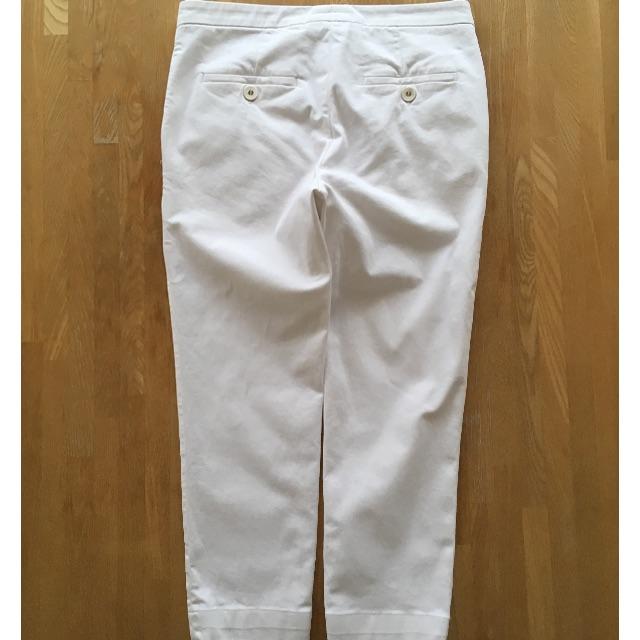 BRUNELLO CUCINELLI(ブルネロクチネリ)の【値下】BRUNELLO CUCINELLI クロップドパンツ 白 レディースのパンツ(クロップドパンツ)の商品写真