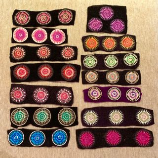 チチカカ(titicaca)のnicoチャン様専用◎モン族古布◎刺繍ワッペン42個(生地/糸)