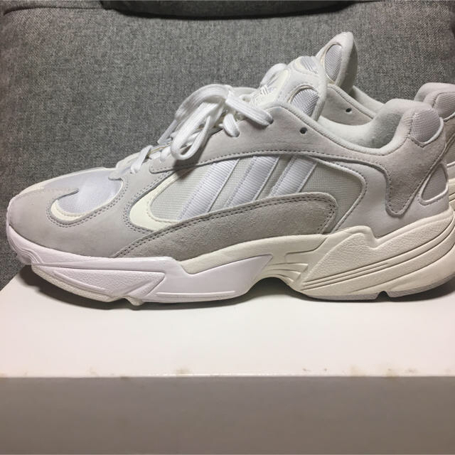 adidas(アディダス)のadidas YUNG-1 メンズの靴/シューズ(スニーカー)の商品写真