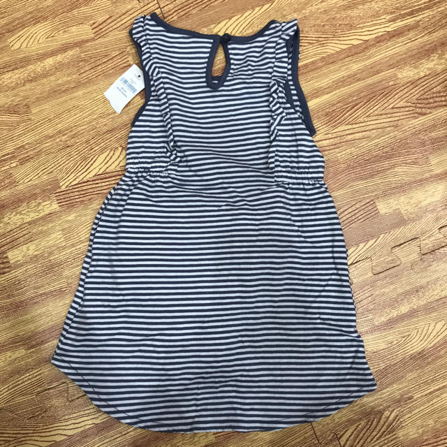 babyGAP(ベビーギャップ)の新品未使用！ベビーギャップ ワンピース 90 キッズ/ベビー/マタニティのキッズ服女の子用(90cm~)(ワンピース)の商品写真