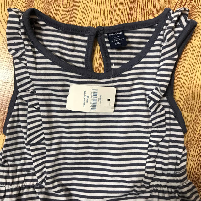 babyGAP(ベビーギャップ)の新品未使用！ベビーギャップ ワンピース 90 キッズ/ベビー/マタニティのキッズ服女の子用(90cm~)(ワンピース)の商品写真