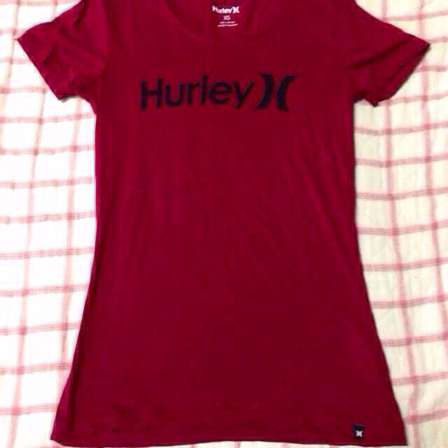 Hurley(ハーレー)のHurley ロゴT レディースのトップス(Tシャツ(半袖/袖なし))の商品写真