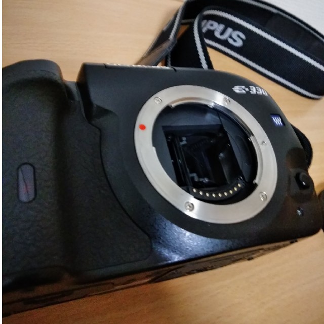 OLYMPUS(オリンパス)のオリンパス E-330 中古良品 スマホ/家電/カメラのカメラ(デジタル一眼)の商品写真