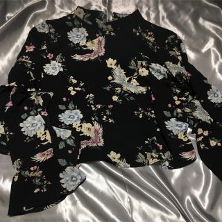 ベルシュカ(Bershka)のBershka トップス M(シャツ/ブラウス(長袖/七分))