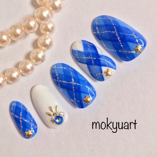 mokyuart03＊青 チェック 星柄 ラメ スタッズ ネイルチップ ハンドメイドのアクセサリー(ネイルチップ)の商品写真