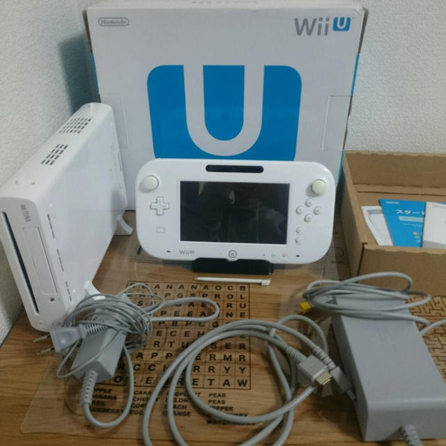 Wii U(ウィーユー)のWiiU本体 エンタメ/ホビーのゲームソフト/ゲーム機本体(家庭用ゲーム機本体)の商品写真