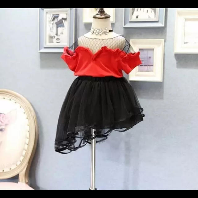 赤セットアップ斜めスカート110.120.130 キッズ/ベビー/マタニティのキッズ服女の子用(90cm~)(ワンピース)の商品写真