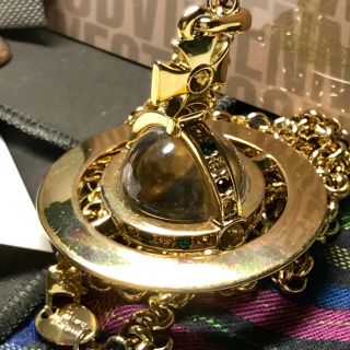 ヴィヴィアンウエストウッド(Vivienne Westwood)のヴィヴィアン ニュー スモール オーブ ネックレス(ネックレス)