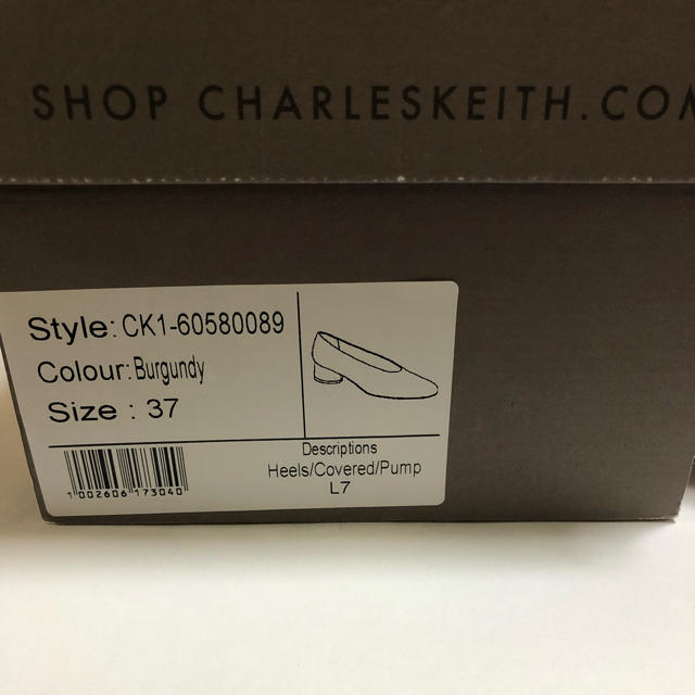 Charles and Keith(チャールズアンドキース)の《Smama様専用》CHARLES&KEITH パンプス レディースの靴/シューズ(ハイヒール/パンプス)の商品写真