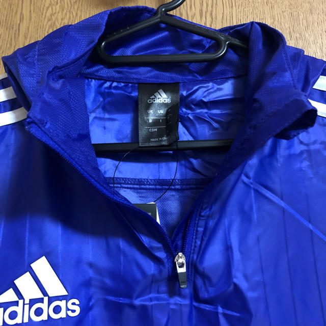 adidas(アディダス)の【アップル様専用】アディダス パーカー ウィンドブレーカー パープル メンズのジャケット/アウター(ナイロンジャケット)の商品写真