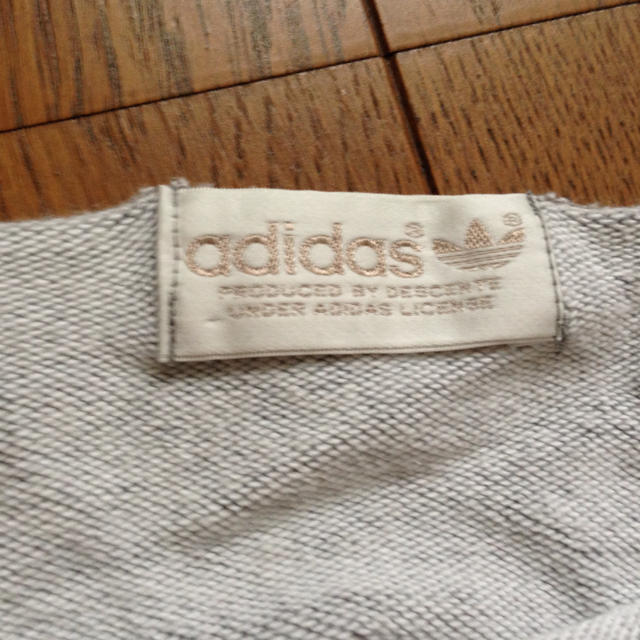 adidas(アディダス)のadidas リメイク トップス レディースのトップス(トレーナー/スウェット)の商品写真