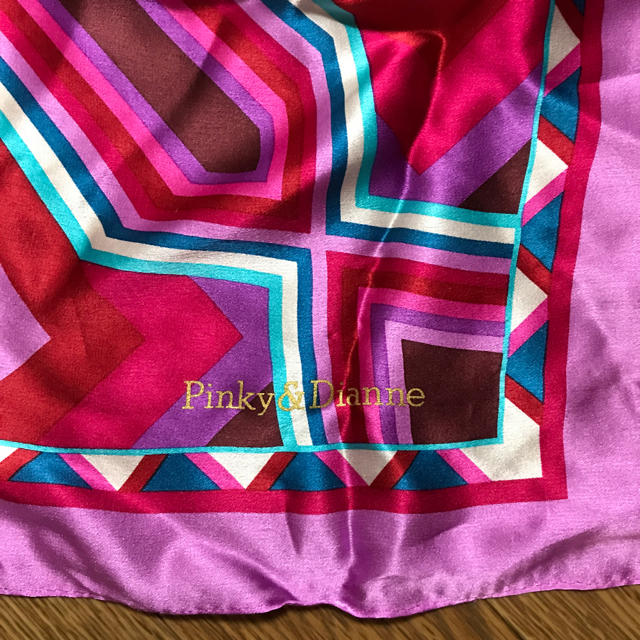 Pinky&Dianne(ピンキーアンドダイアン)のスカーフ レディースのファッション小物(バンダナ/スカーフ)の商品写真