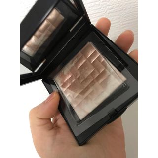 ボビイブラウン(BOBBI BROWN)のボビーブラウン ハイライト 美品 ピンクグロウ(フェイスパウダー)