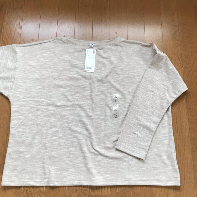 UNIQLO(ユニクロ)のストレッチスラブボートネックTシャツ レディースのトップス(Tシャツ(長袖/七分))の商品写真