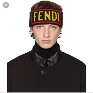 FENDI  カチューシャ　ヘアバンド　フェンディ