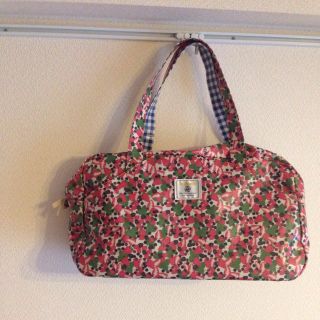 オフザウォール(off the wall)のイチゴ🍓可愛い☆ビニールbag(ショルダーバッグ)